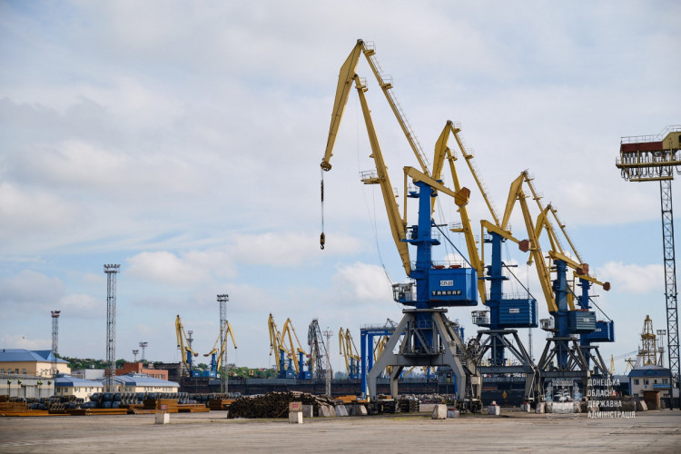 Порт Мариуполя терпит убытки из-за блокады Керченского пролива Россией