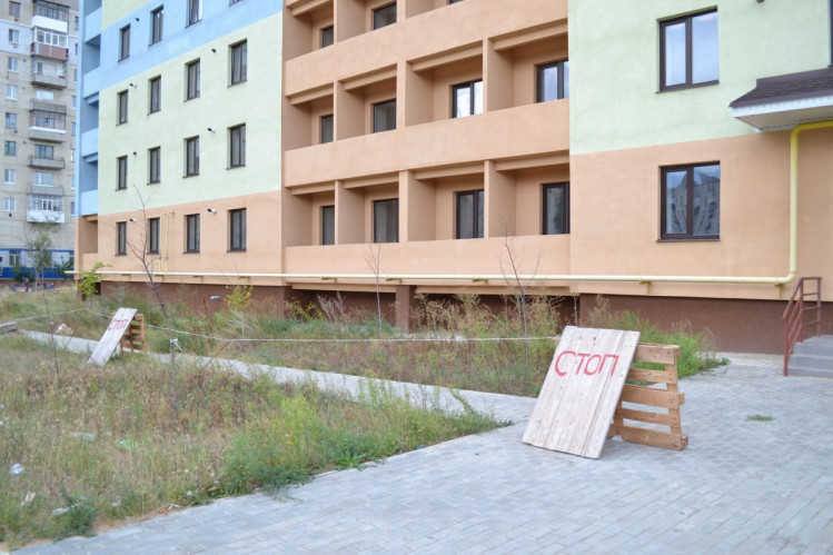Багатоповерхівку в Рубіжному на Луганщині мали здати в експлуатацію ще в 2018 році